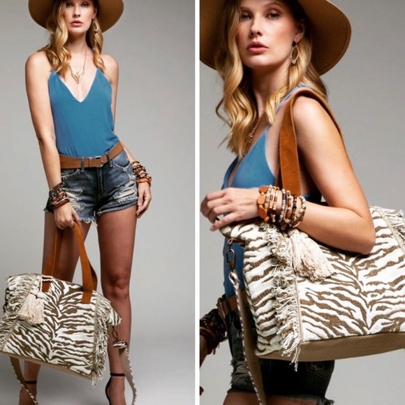 White & Taupe Tiger Print Motif Shoulder Bag - Picture 3 of 10